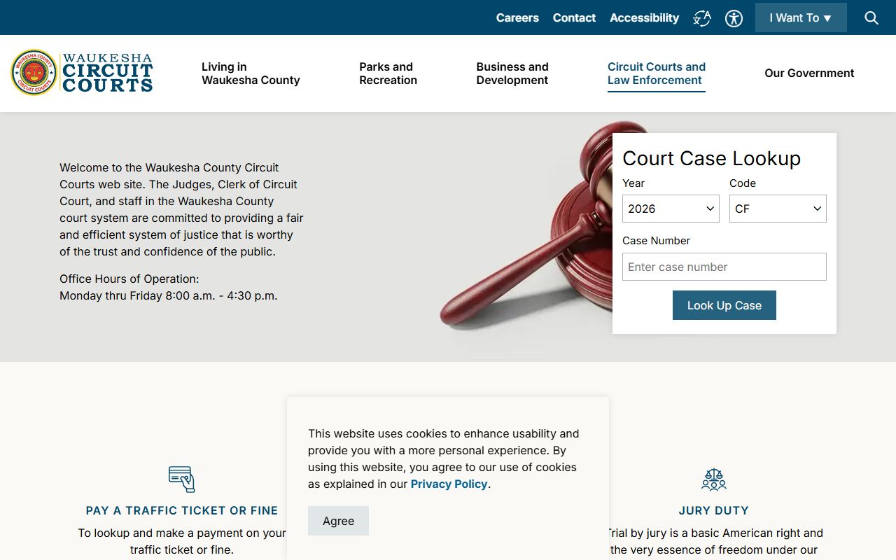 Waukesha County Circuit Courts landing page with court records services